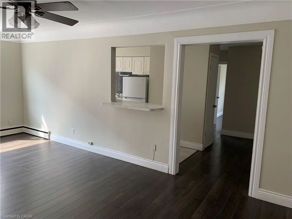 7 APPLEWOOD Avenue Unit# 10 #10