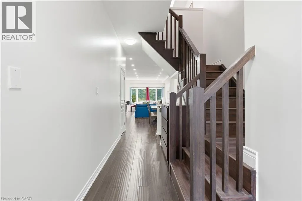161 KINSMAN Drive