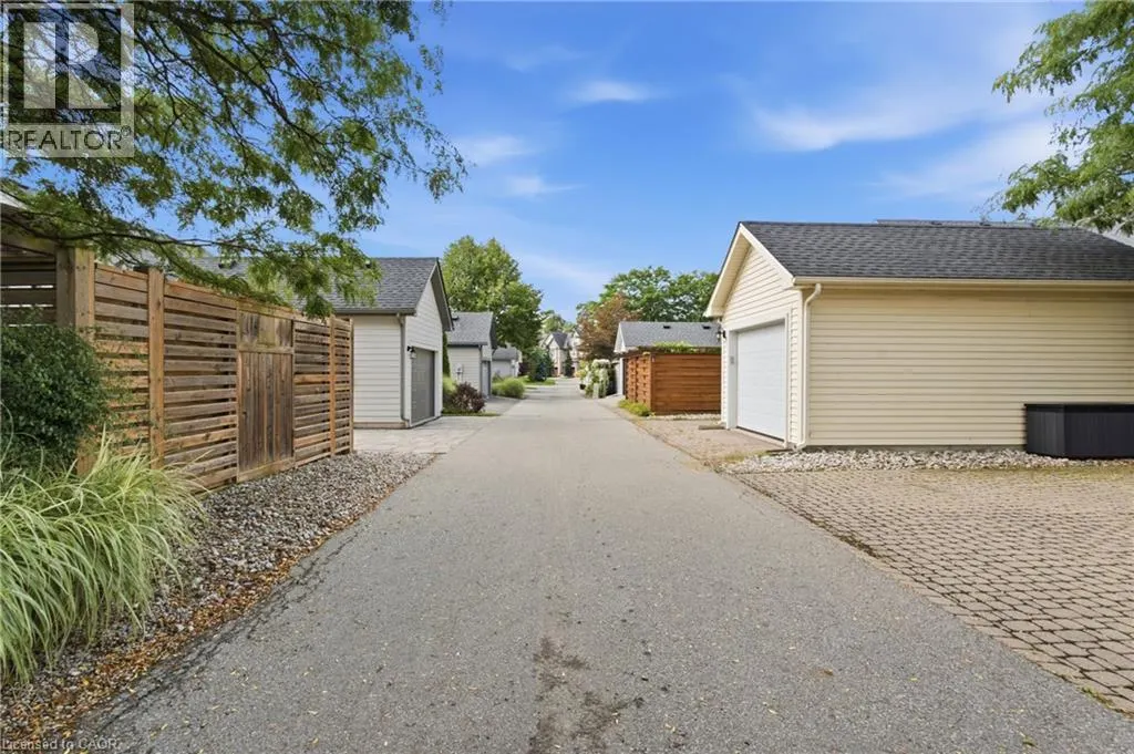 25 BALMORAL Drive