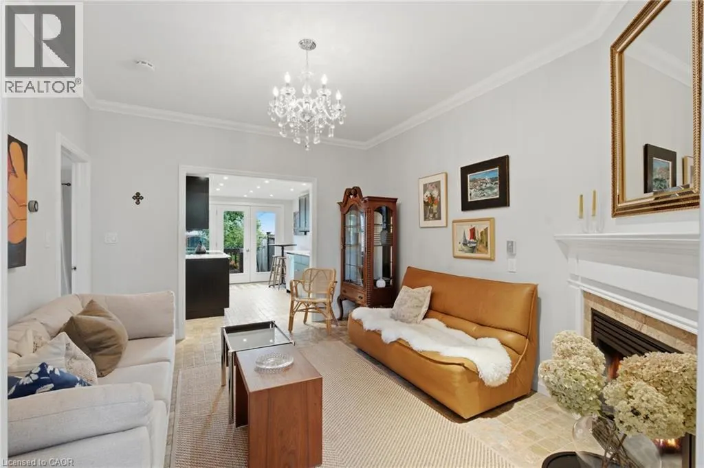25 BALMORAL Drive