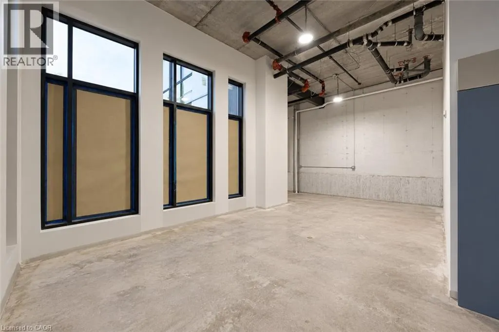 4390 HILLVIEW Drive Unit# B #B