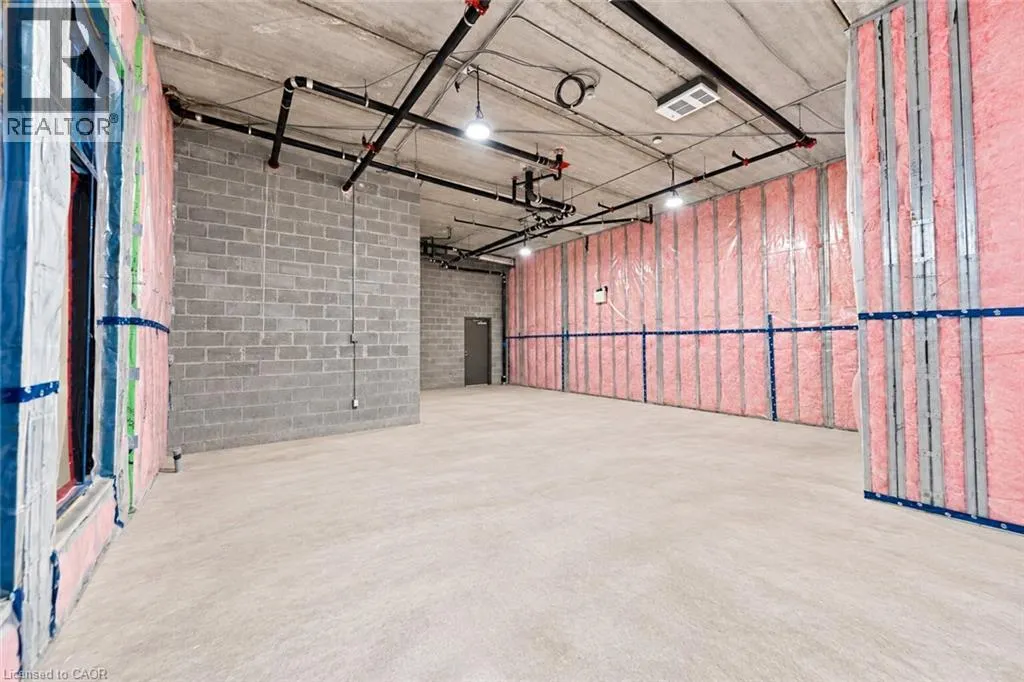 4390 HILLVIEW Drive Unit# B #B