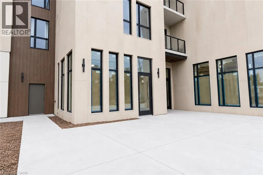 4390 HILLVIEW Drive Unit# B #B