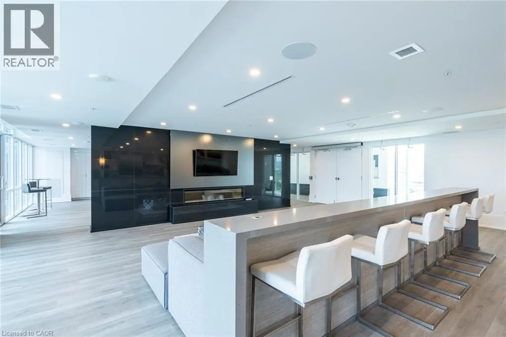 16 CONCORD Place Unit# 322 #322