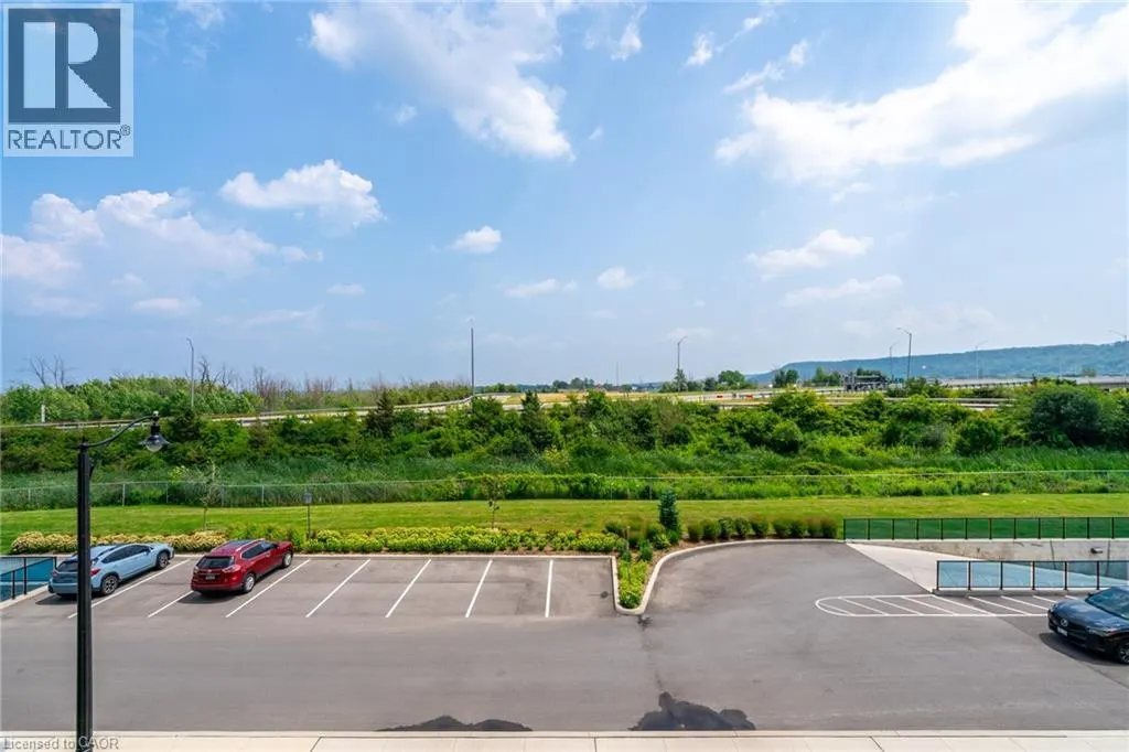 16 CONCORD Place Unit# 322 #322