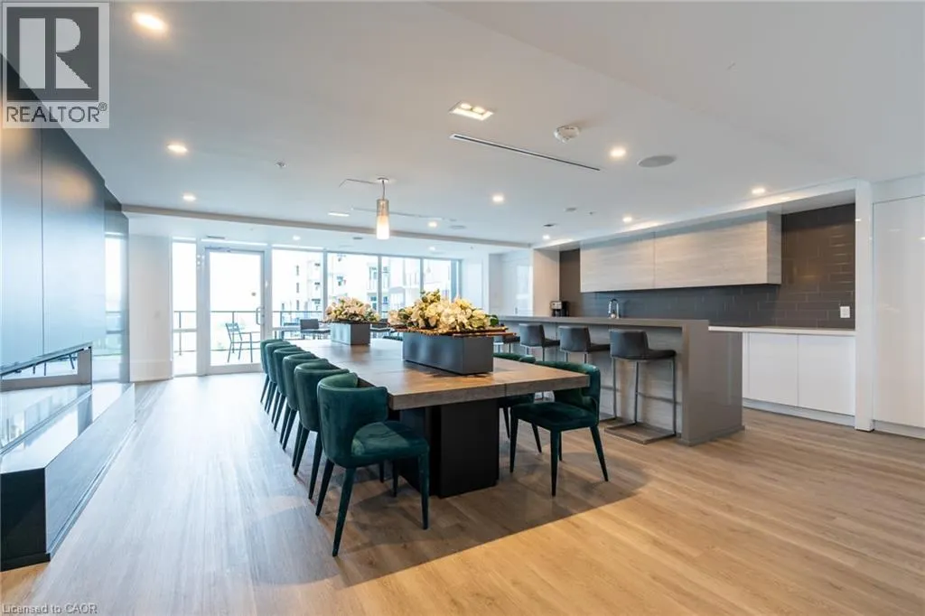 16 CONCORD Place Unit# 322 #322