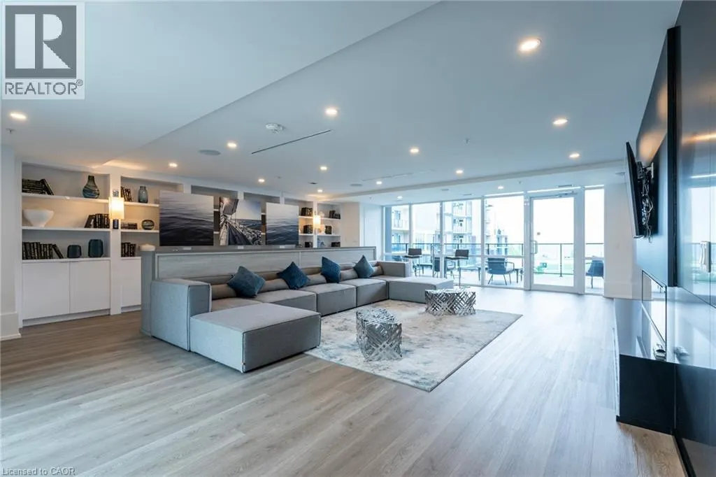 16 CONCORD Place Unit# 322 #322