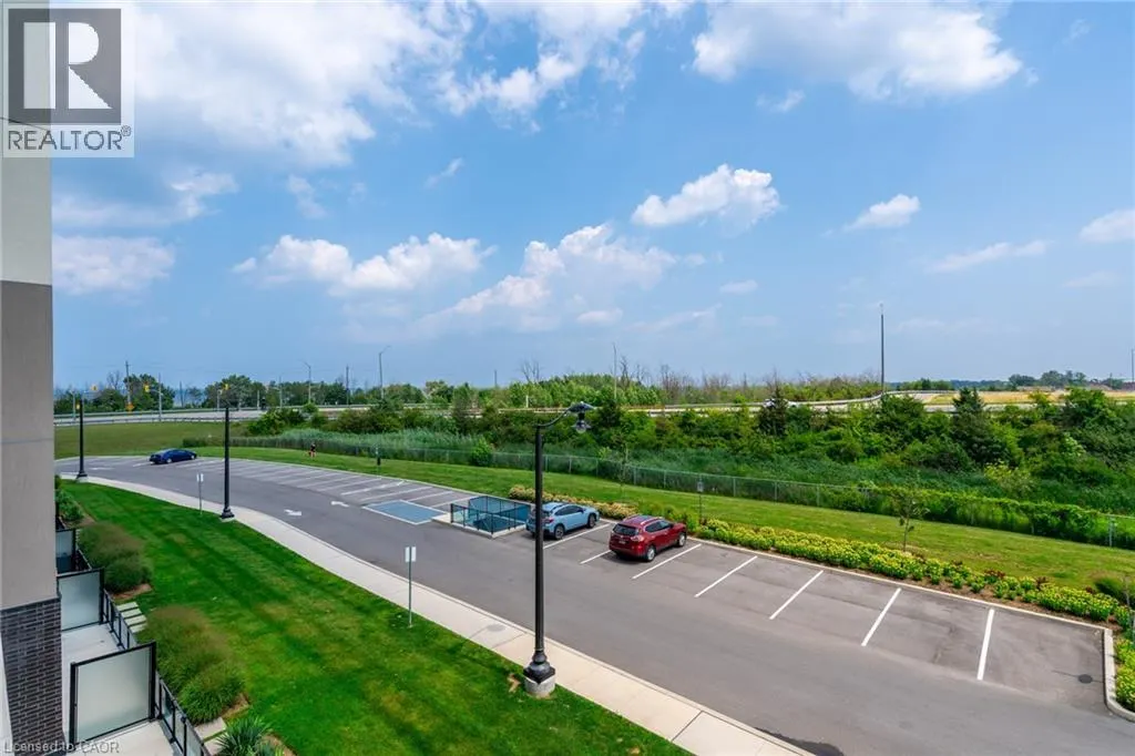 16 CONCORD Place Unit# 322 #322