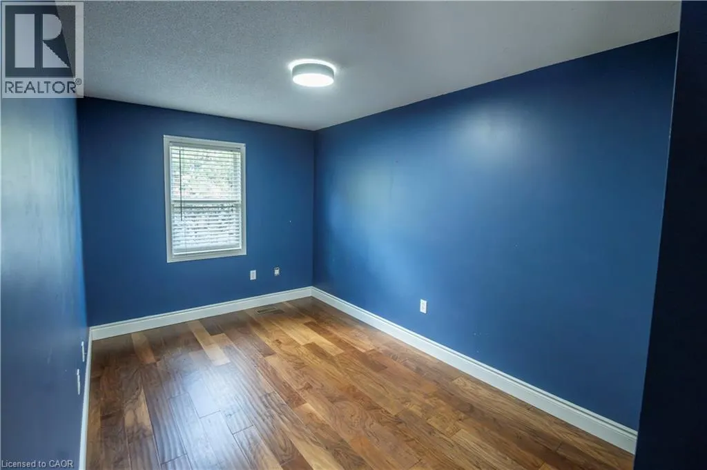 400 WILSON Avenue Unit# 7 #7