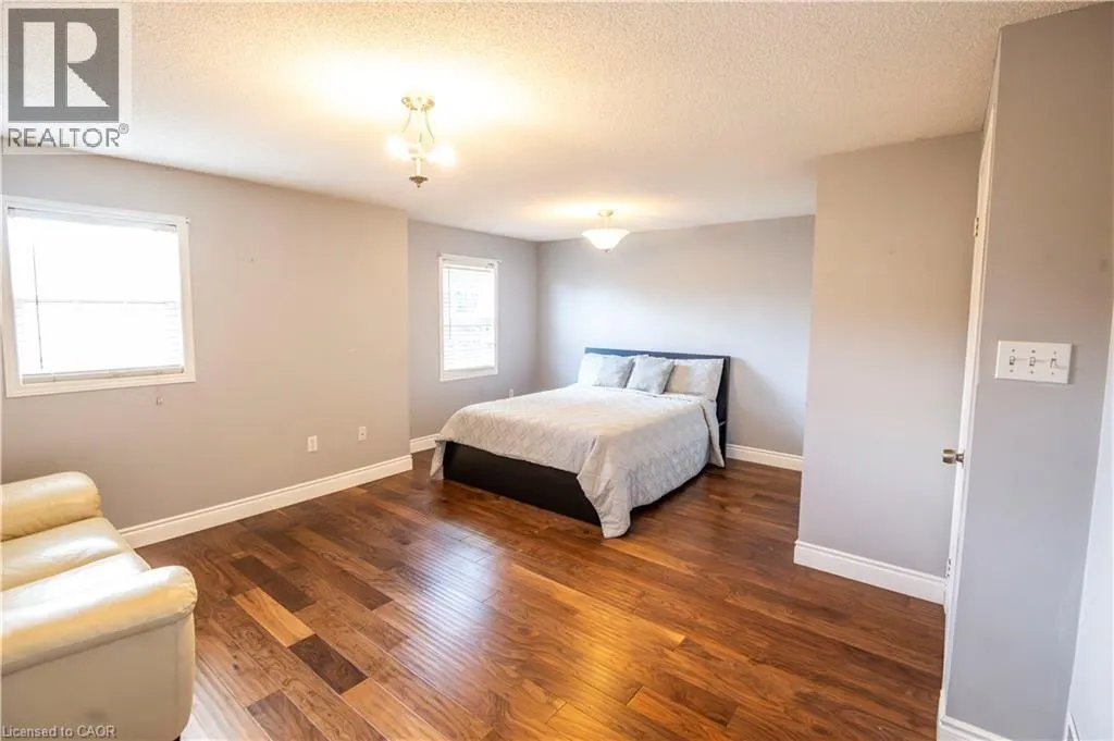 400 WILSON Avenue Unit# 7 #7
