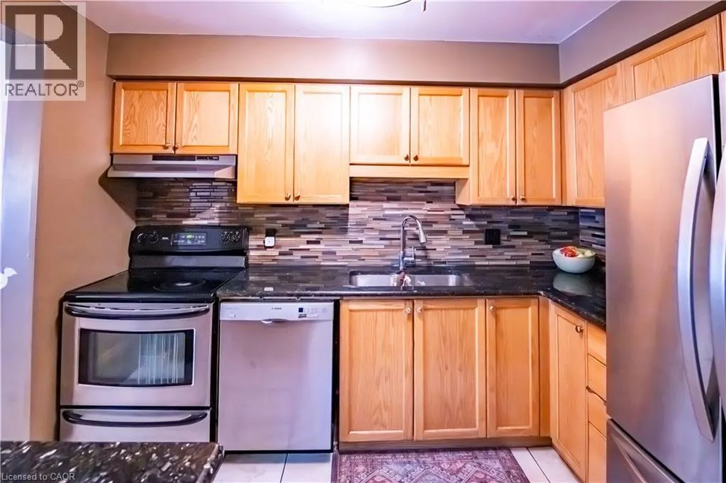 400 WILSON Avenue Unit# 7 #7