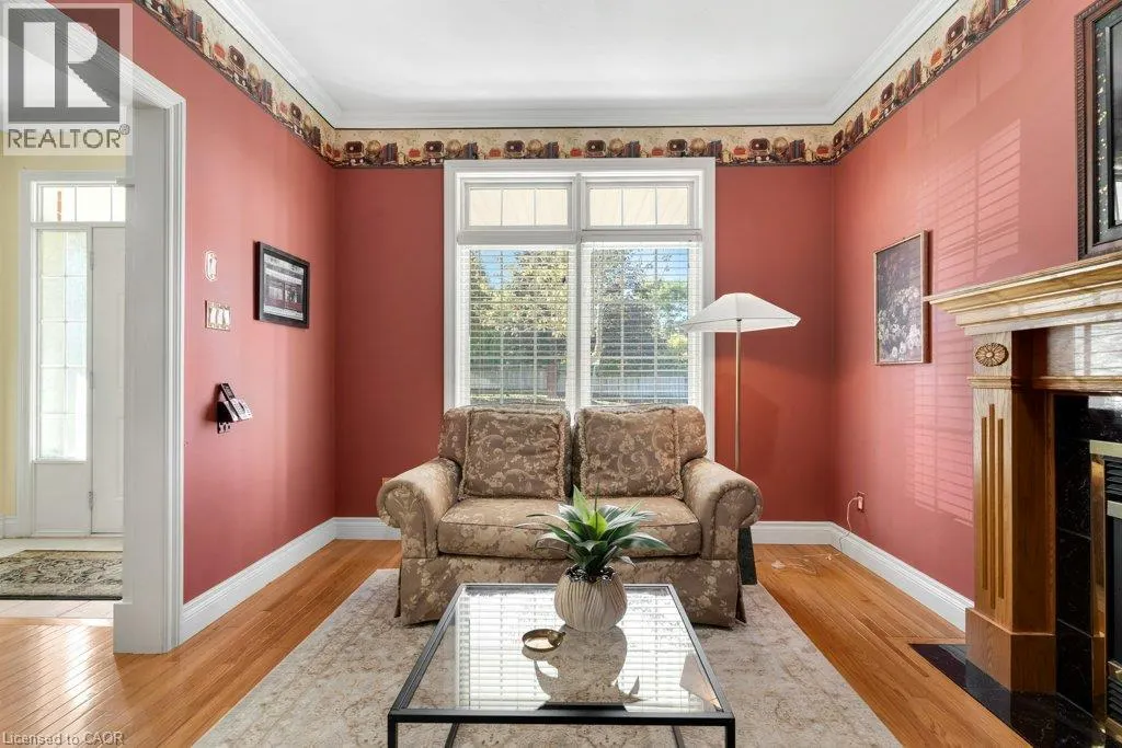375 N GEORGE Street N Unit# 1 #1