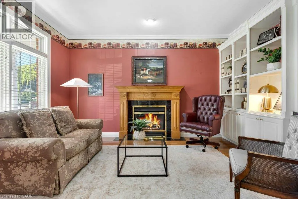 375 N GEORGE Street N Unit# 1 #1