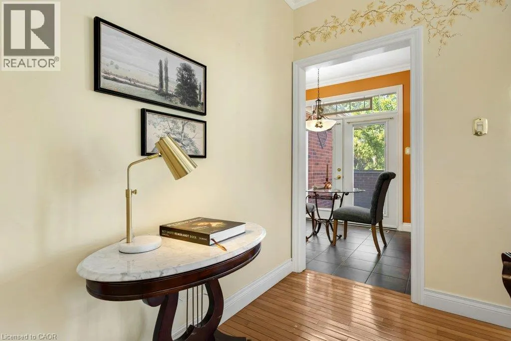 375 N GEORGE Street N Unit# 1 #1