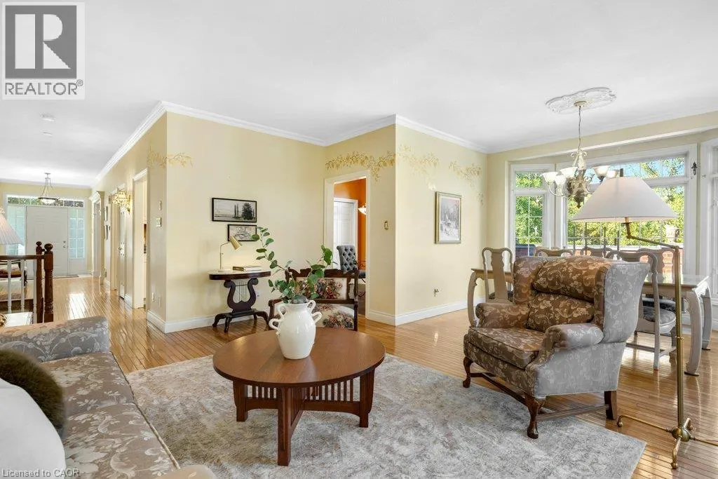 375 N GEORGE Street N Unit# 1 #1
