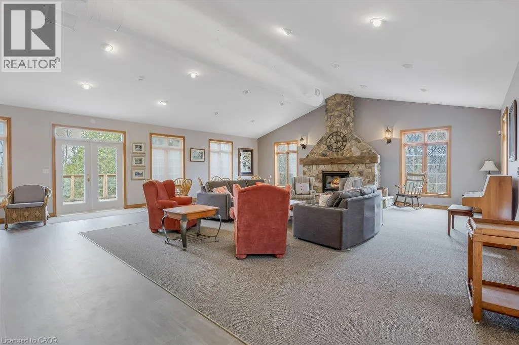 375 N GEORGE Street N Unit# 1 #1