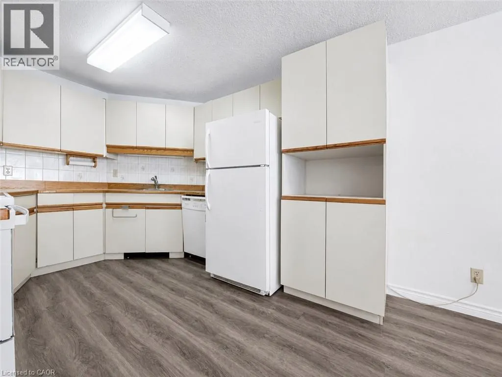 24 MARILYN Drive Unit# 101 #101