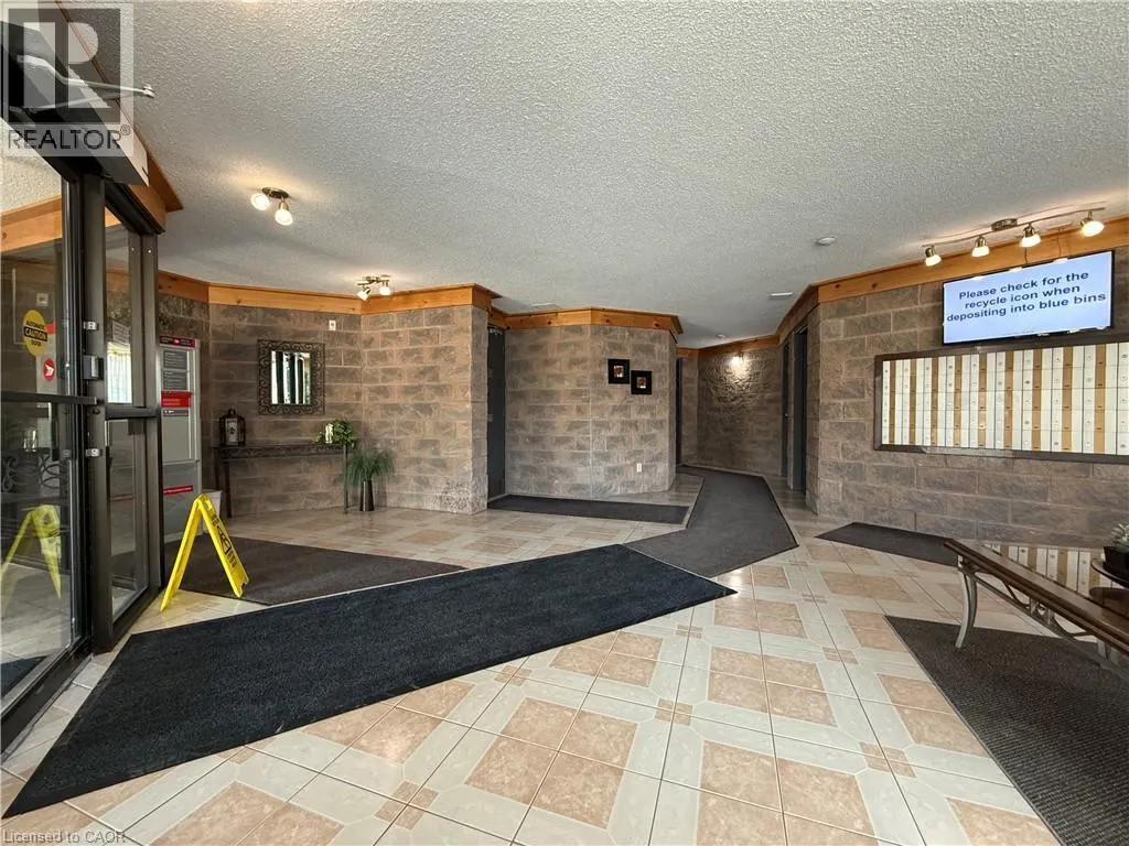 24 MARILYN Drive Unit# 101 #101