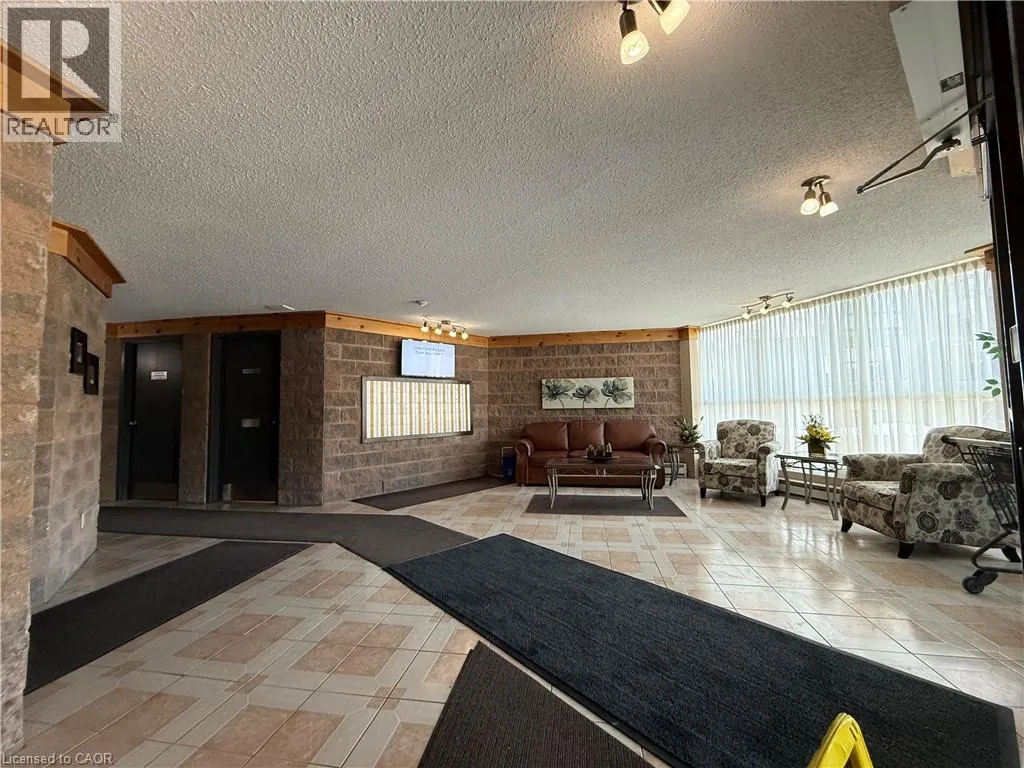 24 MARILYN Drive Unit# 101 #101