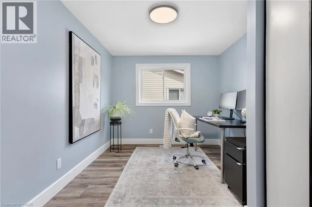 477 KINGSCOURT Drive Unit# B #B