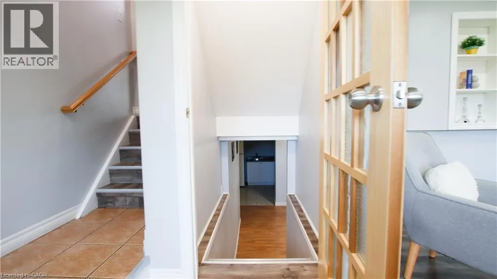 18 CLEARVIEW Drive