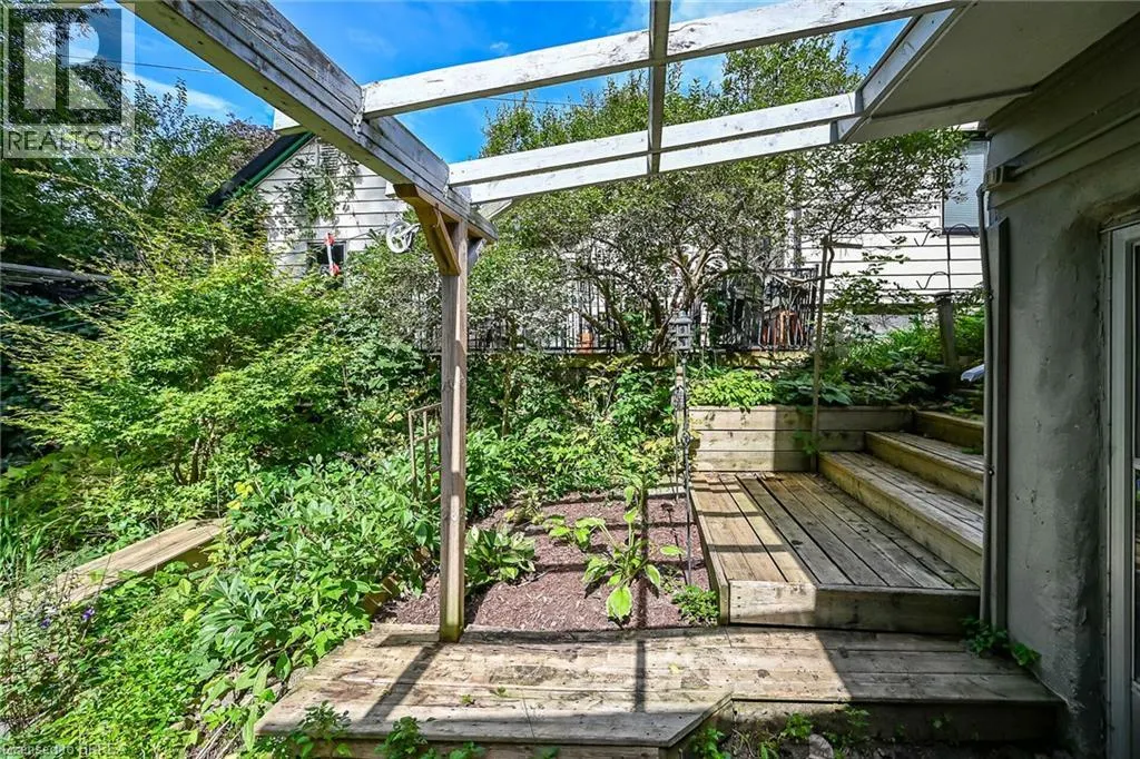 39 BALMORAL Avenue