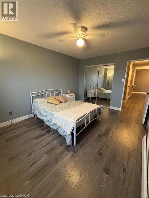 975 WARWICK Court Unit# 1210 #1210