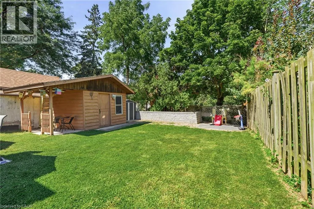3 GLENGROVE Avenue