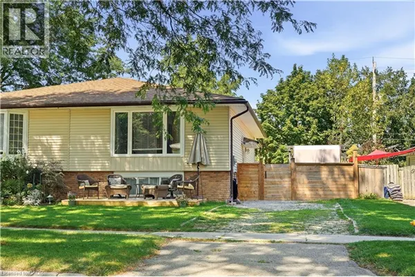 3 GLENGROVE Avenue