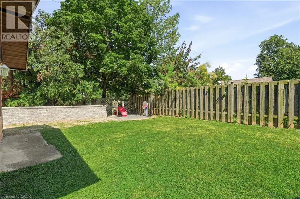 3 GLENGROVE Avenue