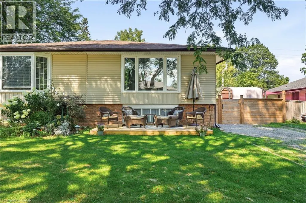 3 GLENGROVE Avenue