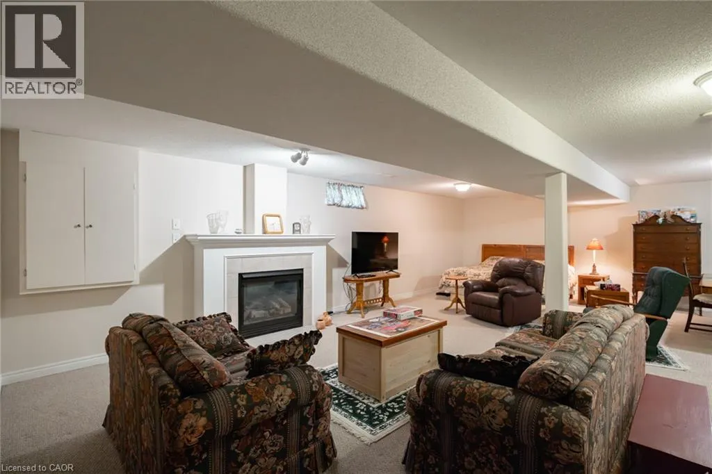 13 COASTAL Court