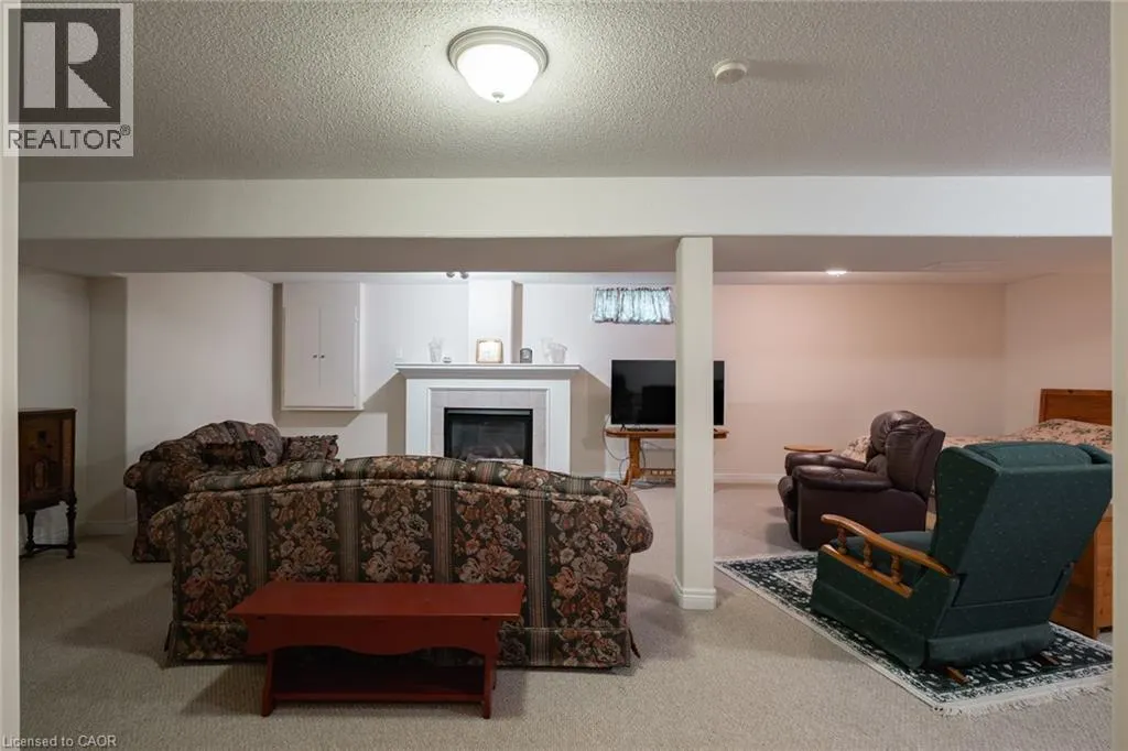 13 COASTAL Court
