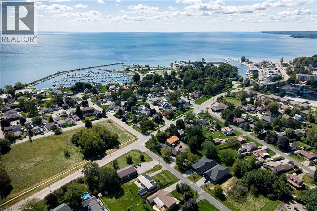 13 COASTAL Court
