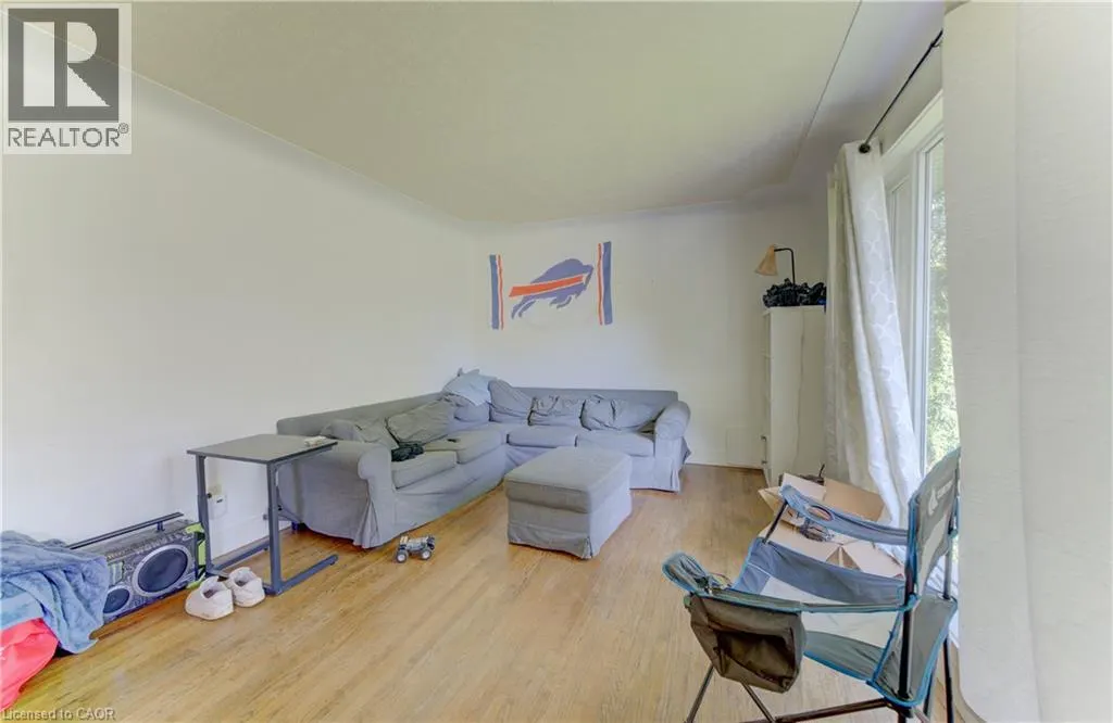 49 DIETZ Avenue S