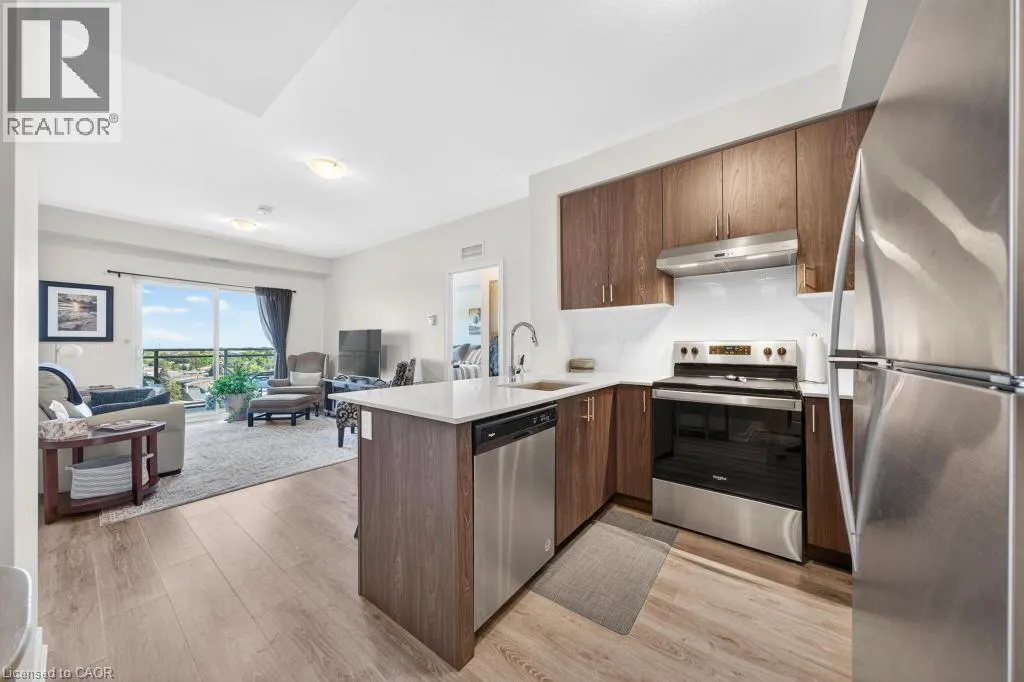 121 HIGHWAY 8 Unit# 703 #703