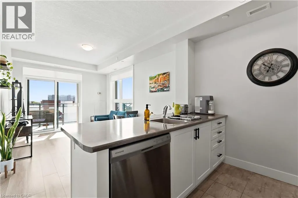 125 SHOREVIEW Place Unit# 411 #411