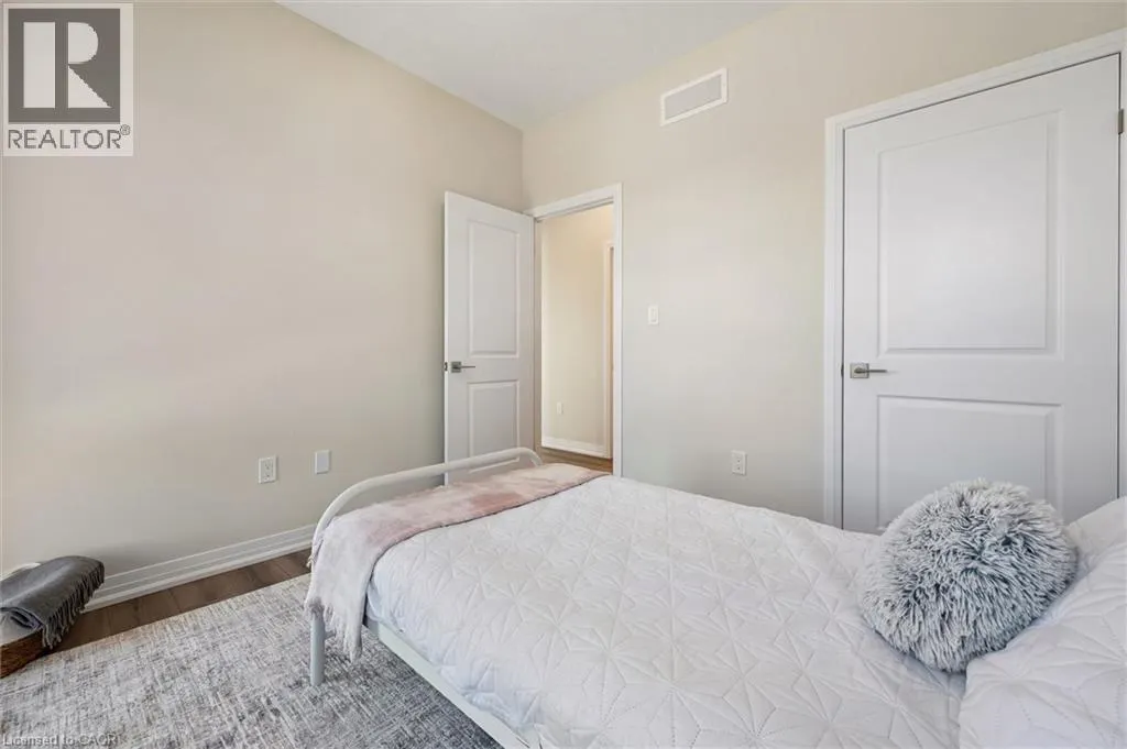 525 ERINBROOK Drive Unit# C050 #C050