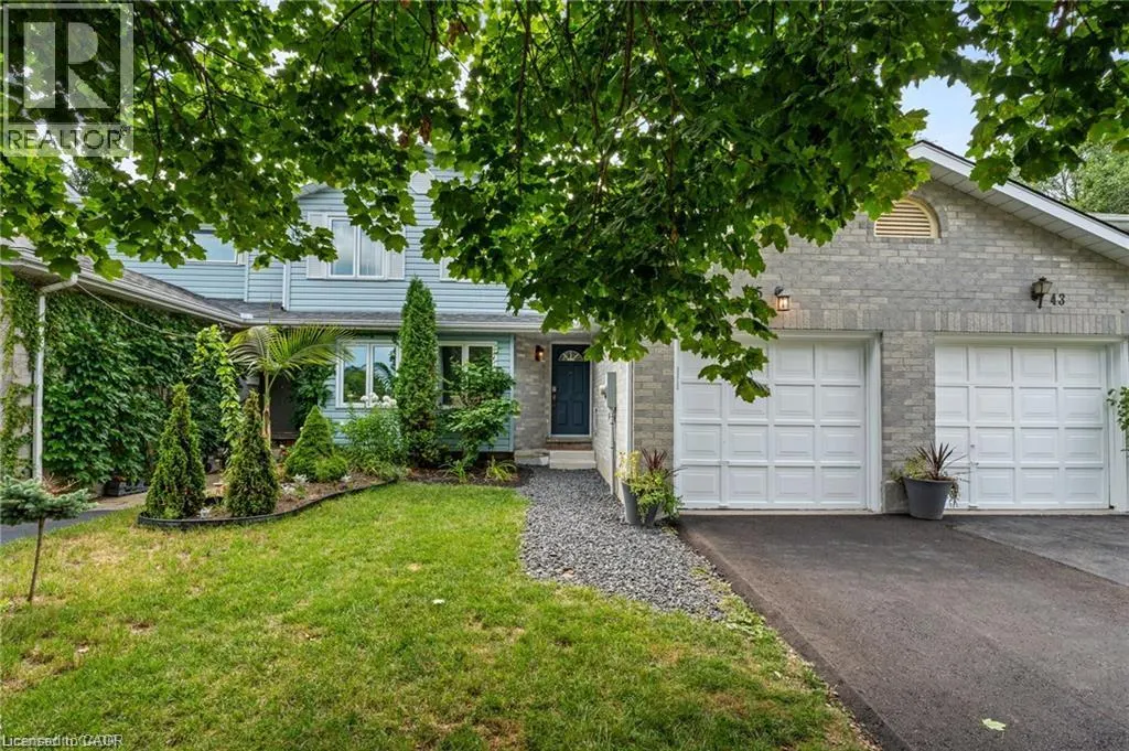 45 FREEMAN Crescent