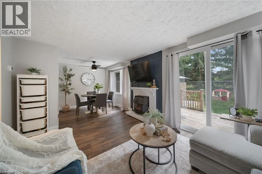 45 FREEMAN Crescent