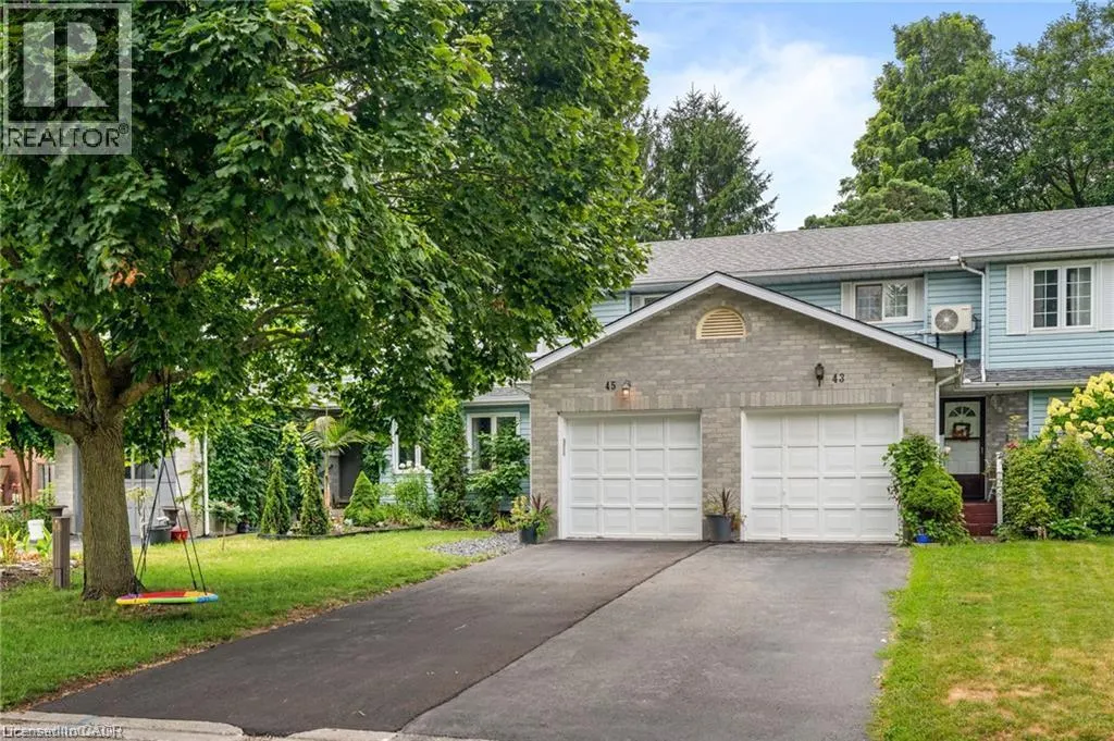 45 FREEMAN Crescent