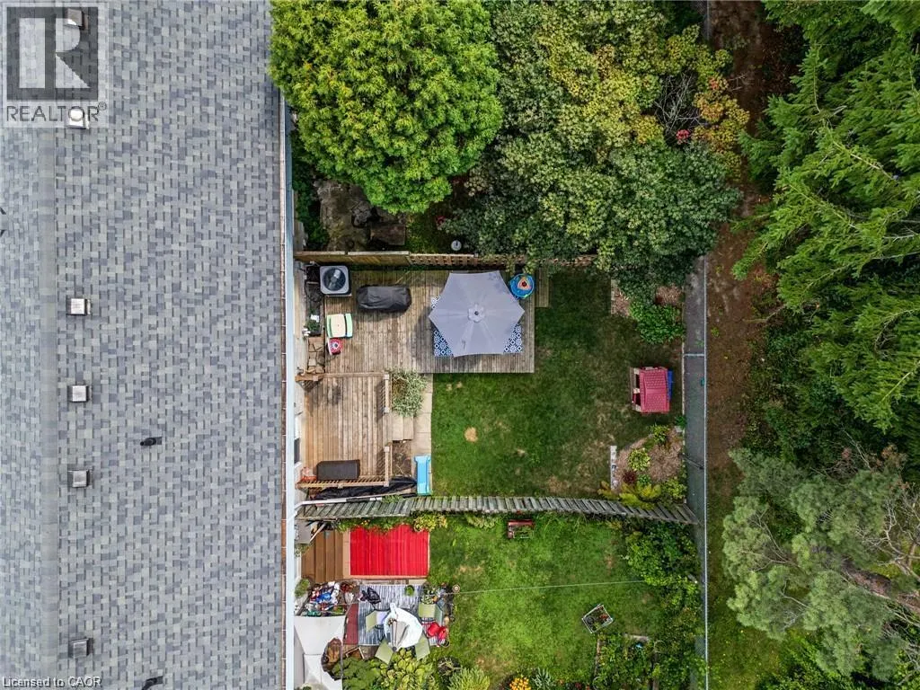 45 FREEMAN Crescent