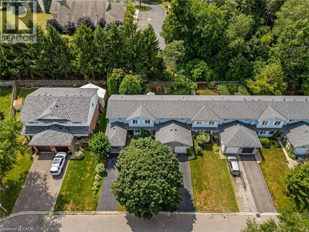 45 FREEMAN Crescent