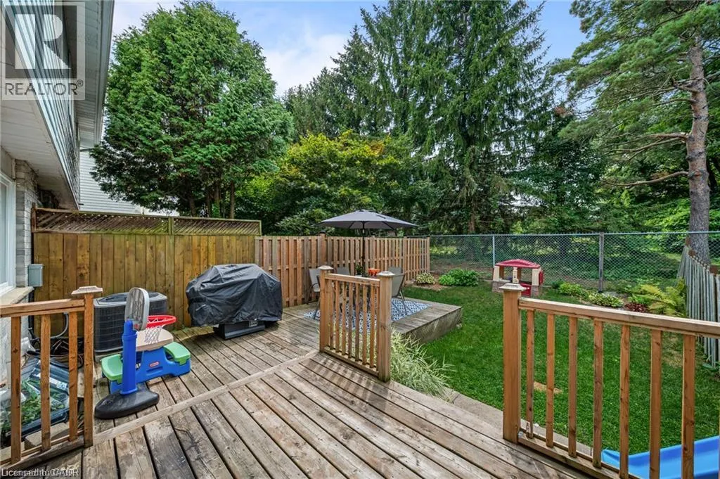 45 FREEMAN Crescent