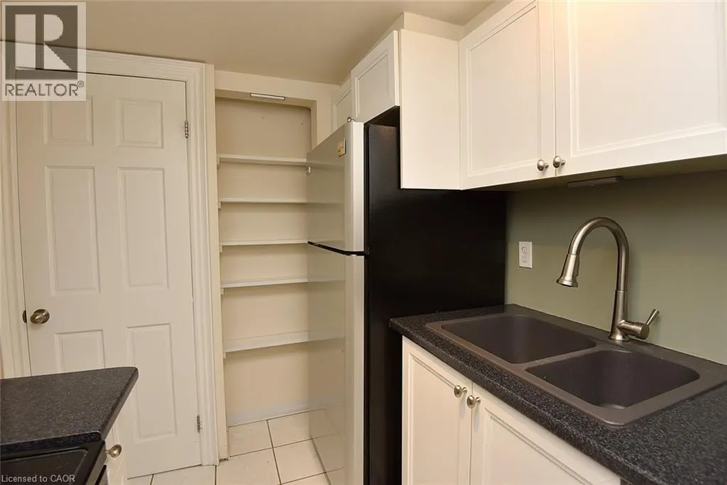 50 MAIN Street Unit# 413 #413
