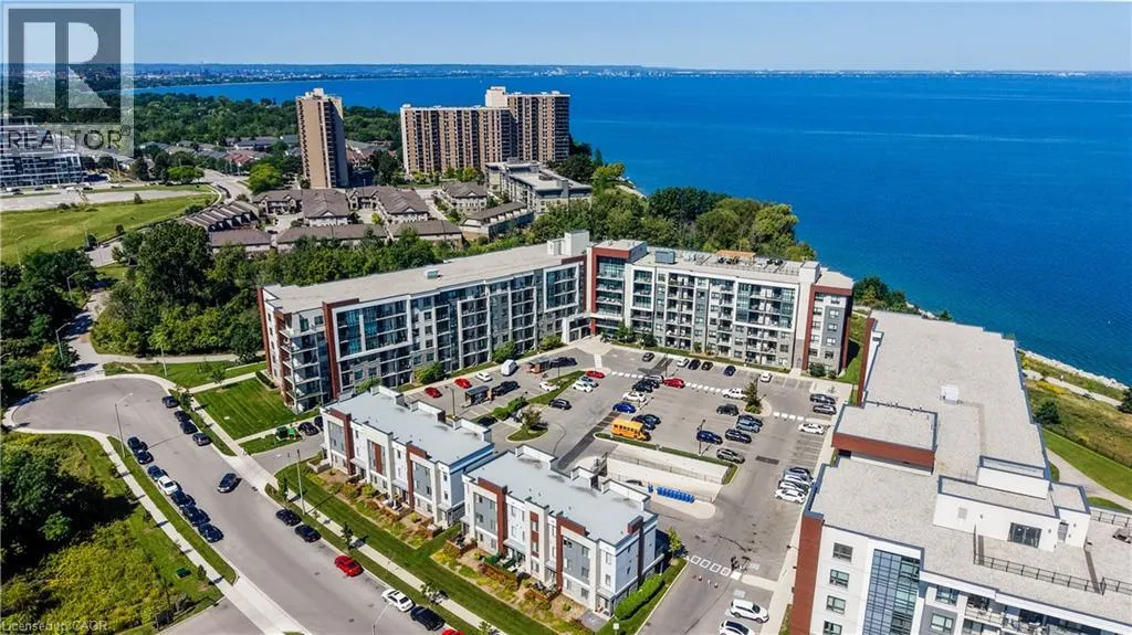 125 SHOREVIEW Place Unit# 235 #235