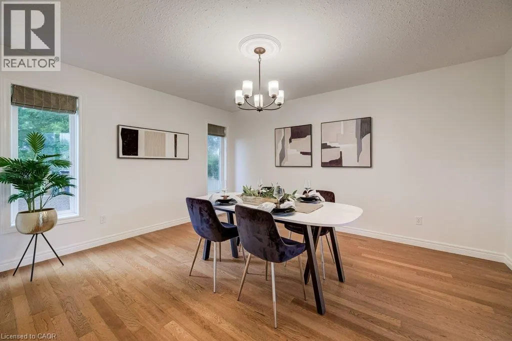 16 IRONGATE Drive