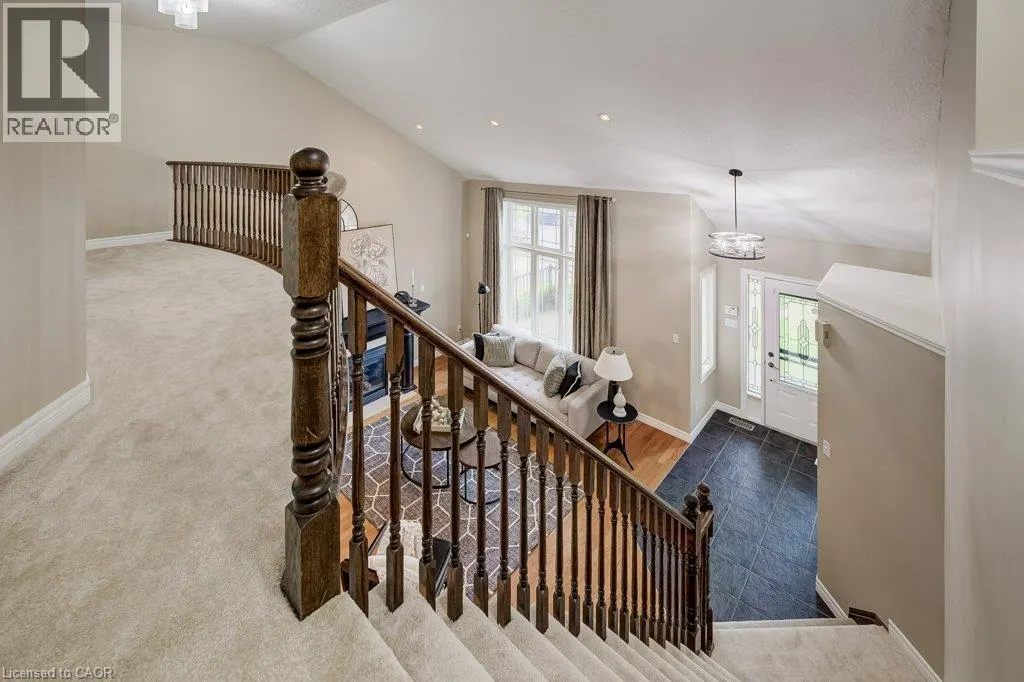 16 IRONGATE Drive
