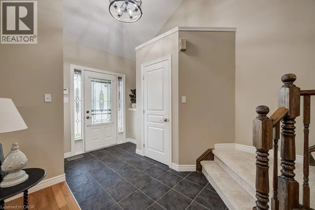 16 IRONGATE Drive