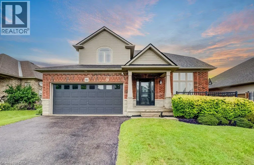 16 IRONGATE Drive